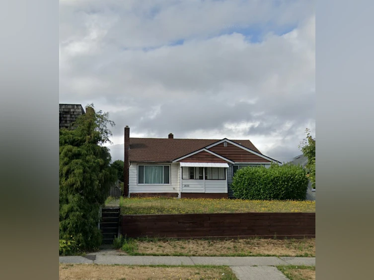 2833 E 49th Avenue, Vancouver, BC, V5S 1K3