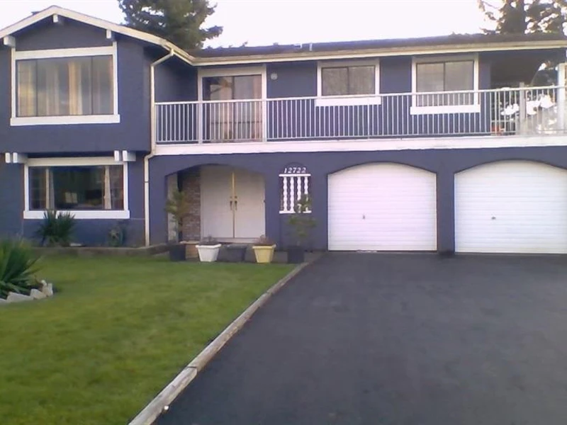 12722 90th Avenue, Surrey BC V3V 6G5