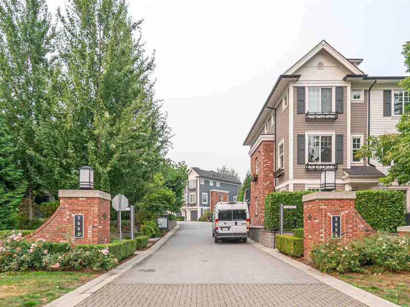 2011 - 2655 Bedford Street, Coquitlam BC V3C 0B8