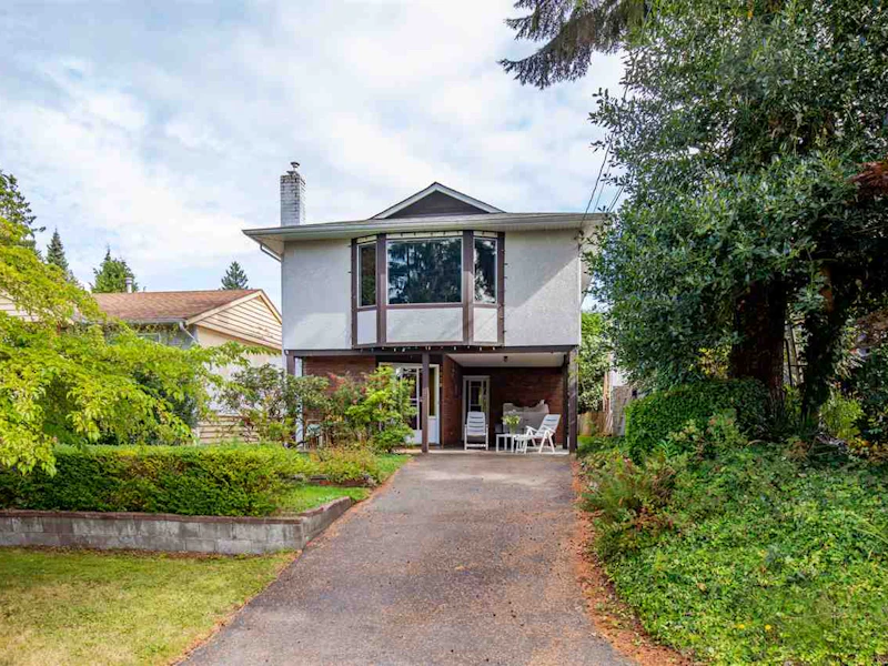1628 William Avenue, North Vancouver BC V7L 4G5