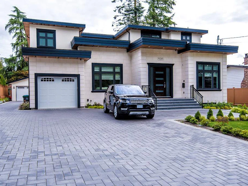 5742 133rd Street, Surrey BC V3X 2T5