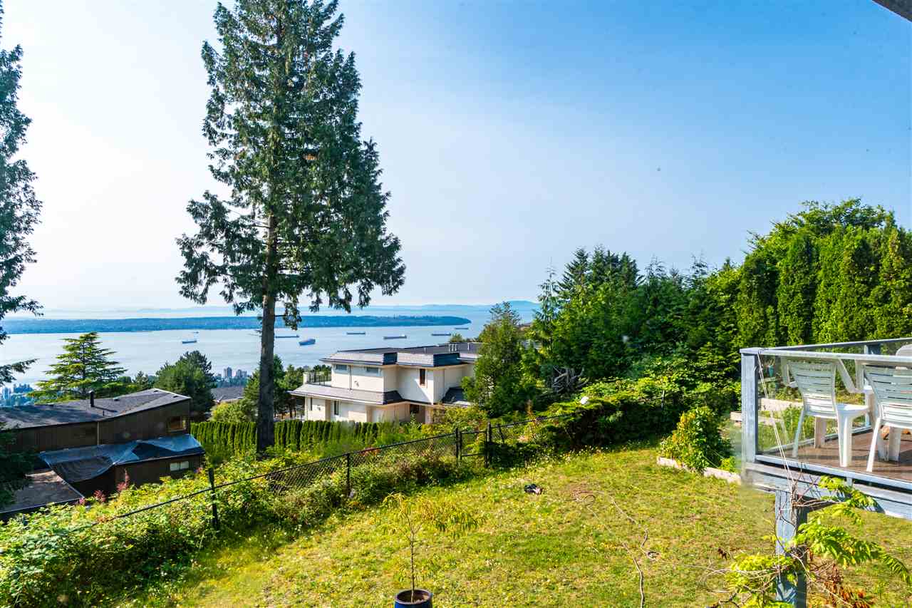 1456 Chartwell Drive, West Vancouver, BC, V7S 2S1