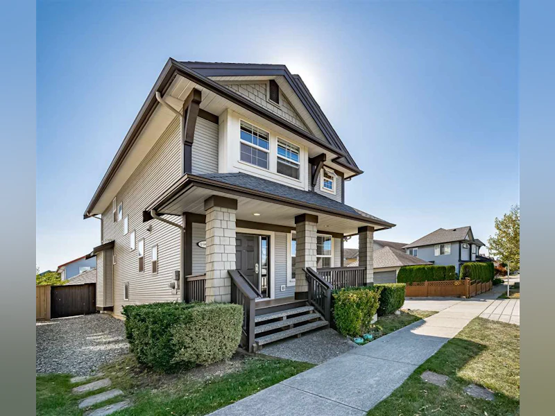19020 69a Avenue, Surrey BC V4N 0A5