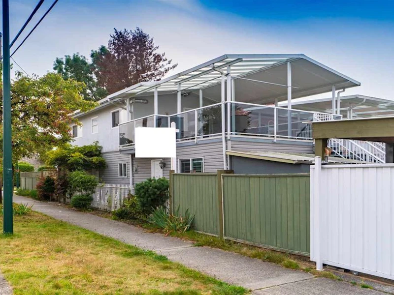 6255 Doman Street, Vancouver BC V5S 3G7