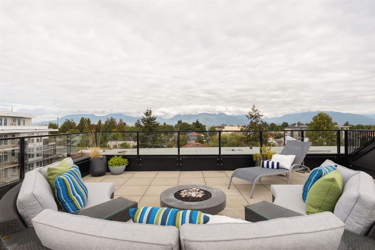 PH602-5080 Quebec Street  