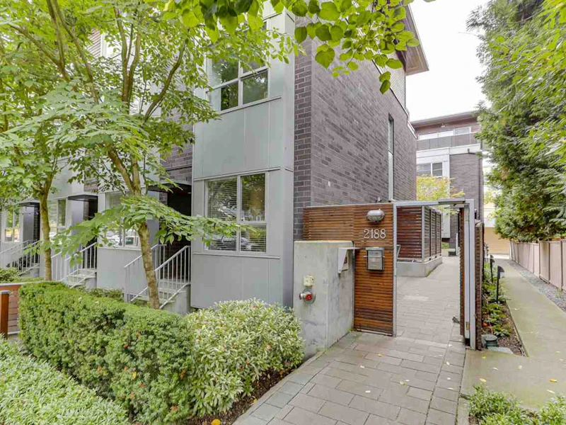 2 - 2188 W 8th Avenue, Vancouver BC V6K 2A4