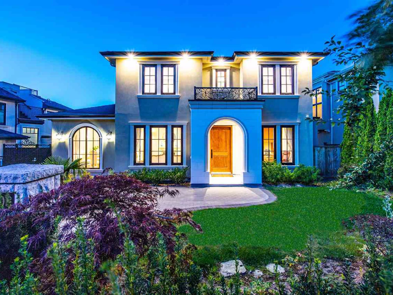 4808 Paton Street, Vancouver BC V6L 2J1