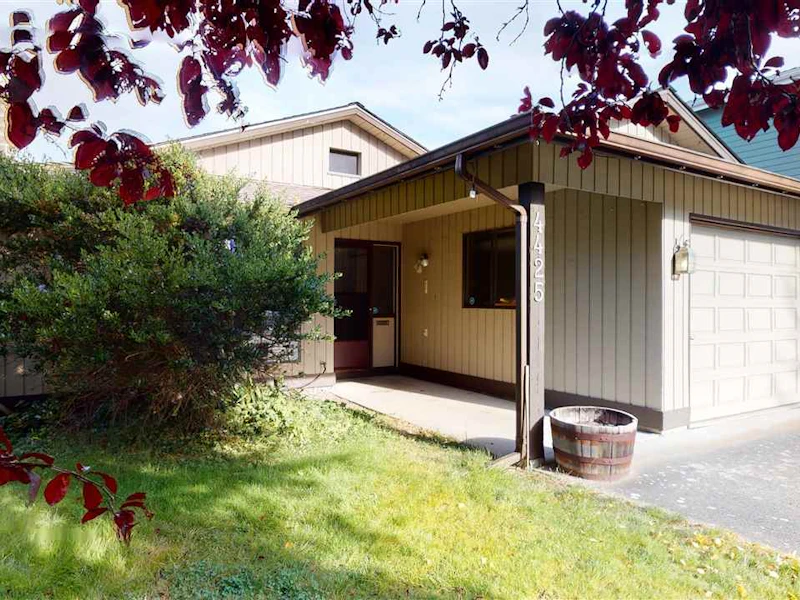 4425 Peterson Drive, Richmond BC V7E 4X6