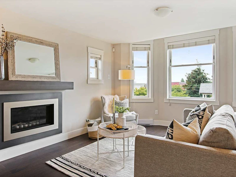 2 - 1296 Salsbury Drive, Vancouver BC V5L 0B2