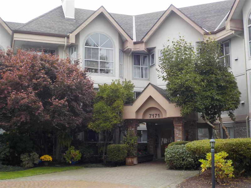 318 - 7171 121st Street, Surrey BC V3W 1G9