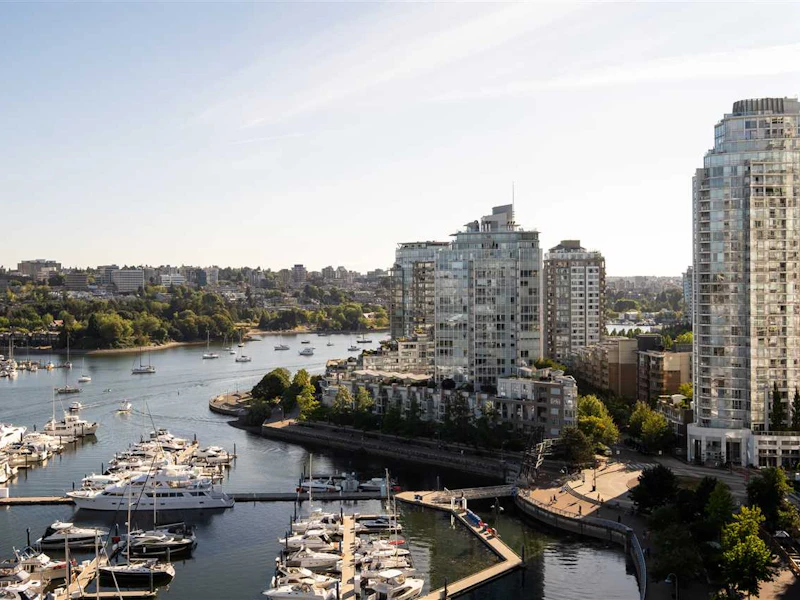 2005 - 1067 Marinaside Crescent, Vancouver BC V6Z 3A4