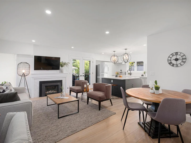 357 W 24th Street, North Vancouver BC V7M 2C7