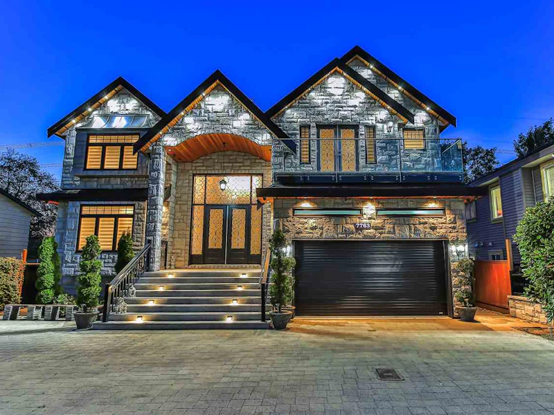 7763 126a Street, Surrey BC V3W 6Z9