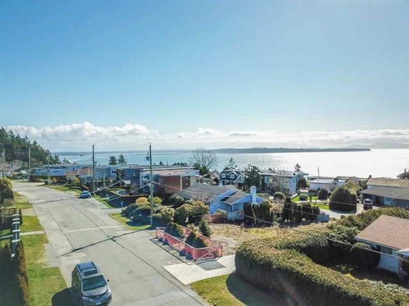 14417 Blackburn Crescent, Surrey BC V4B 3A3