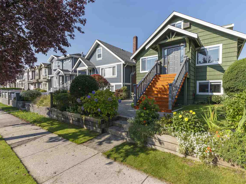 479 E 55th Avenue, Vancouver BC V5X 1N3