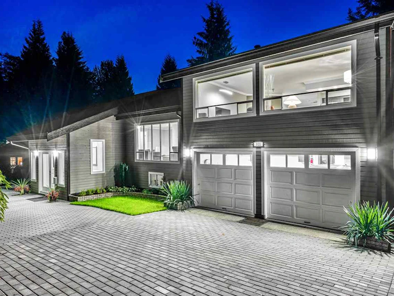 920 Wildwood Lane, West Vancouver BC V7S 2H8
