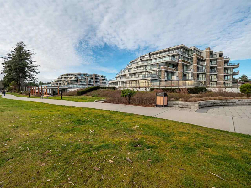 210 - 5665 Teredo Street, Sechelt BC