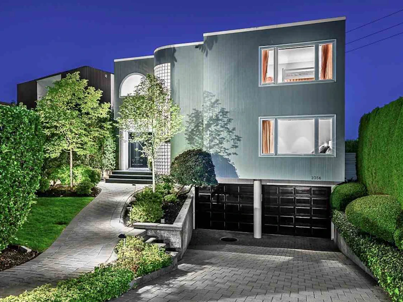 2356 Bellevue Avenue, West Vancouver BC V7V 1C8