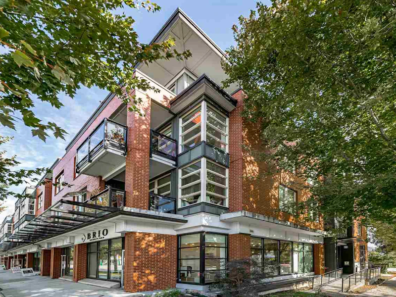 PH10 - 707 E 20th Avenue, Vancouver BC V5V 0B3