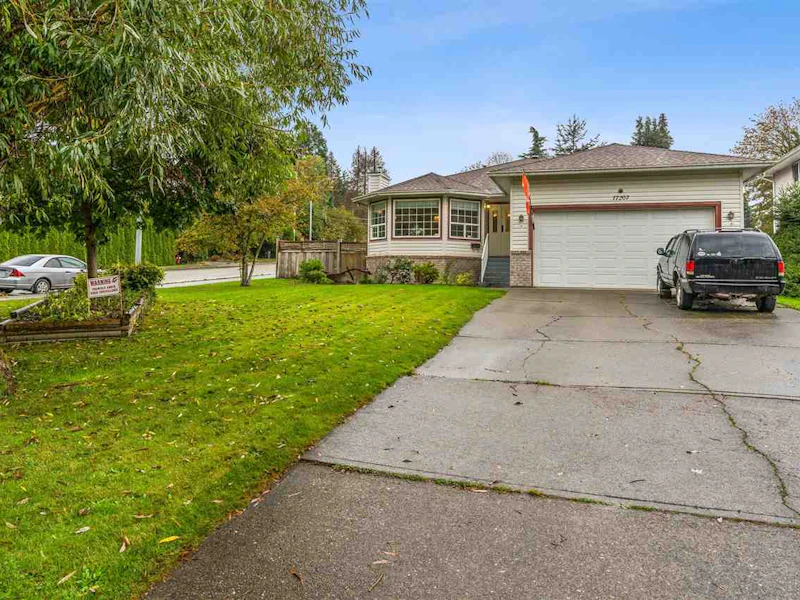 17207 57th Avenue, Surrey BC V3S 8R2