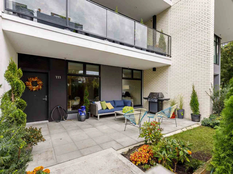 111 - 5080 Quebec Street, Vancouver BC