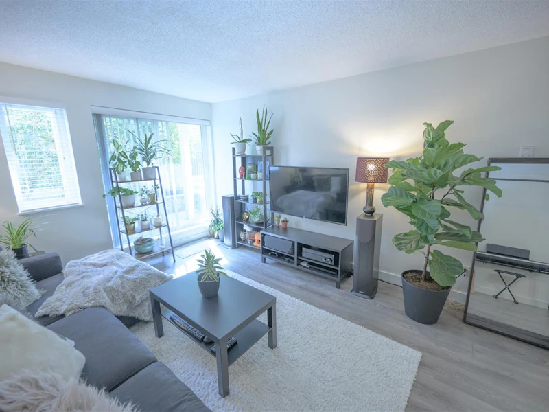 103 - 9890 Manchester Drive, Burnaby BC V3N 4R4