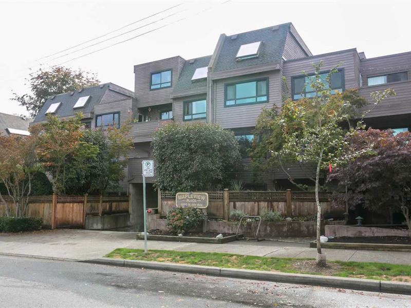 309 - 1990 W 6th Avenue, Vancouver BC V6J 4V4