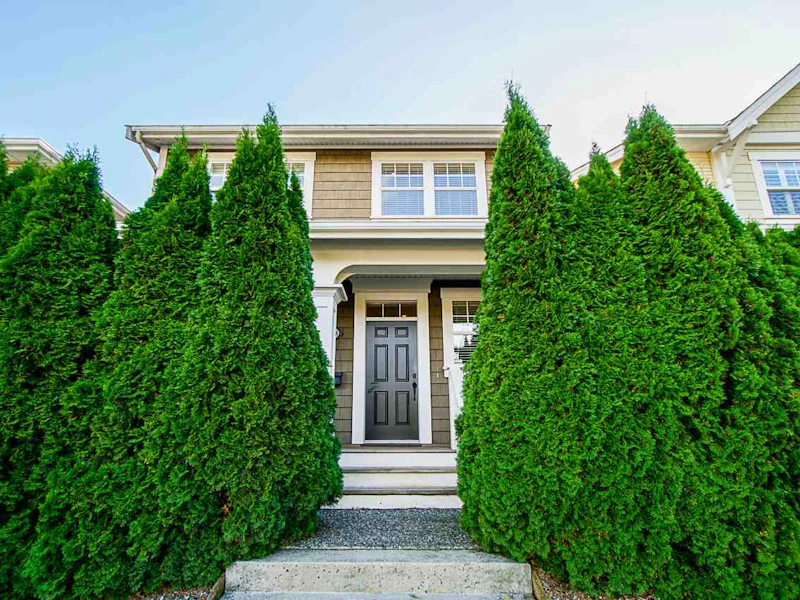 15688 24th Avenue, Surrey BC V4A 2J7