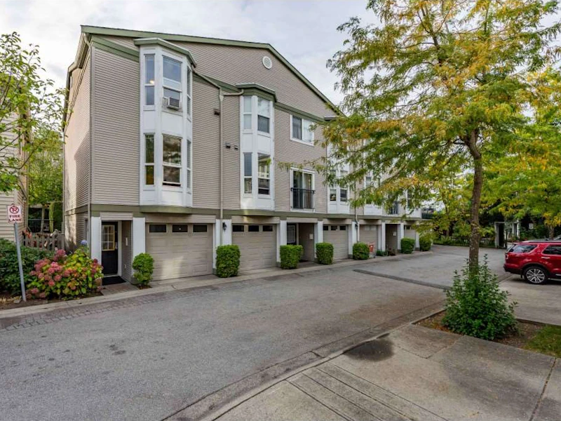 15 - 9559 130a Street, Surrey BC V3V 5N9
