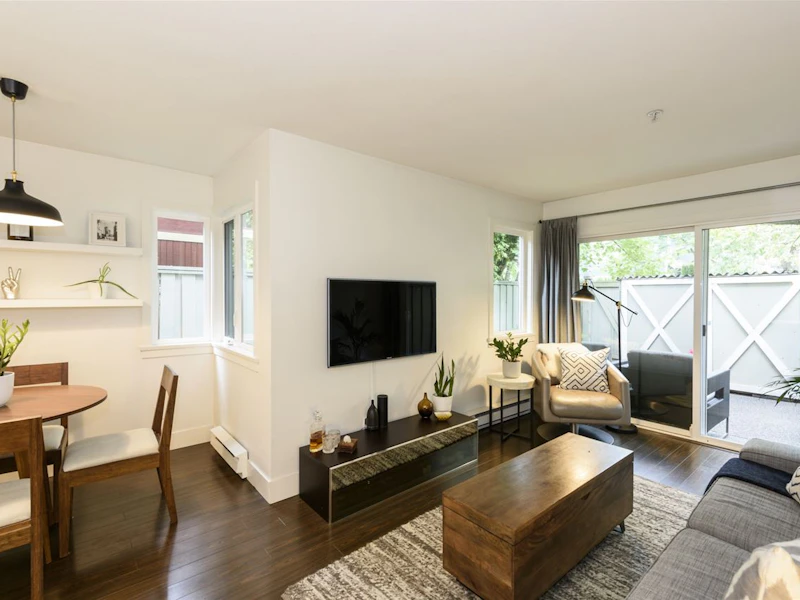 109 - 633 W 16th Avenue, Vancouver BC V5Z 1S5