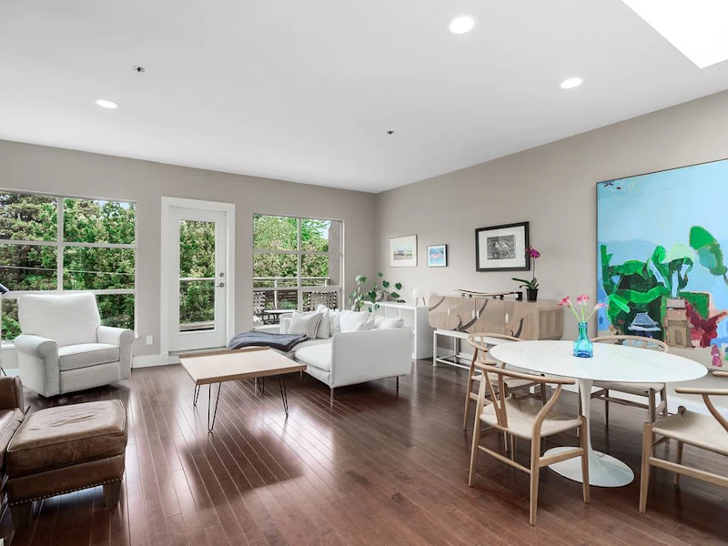 102 - 2556 Highbury Street, Vancouver BC V6R 3T3