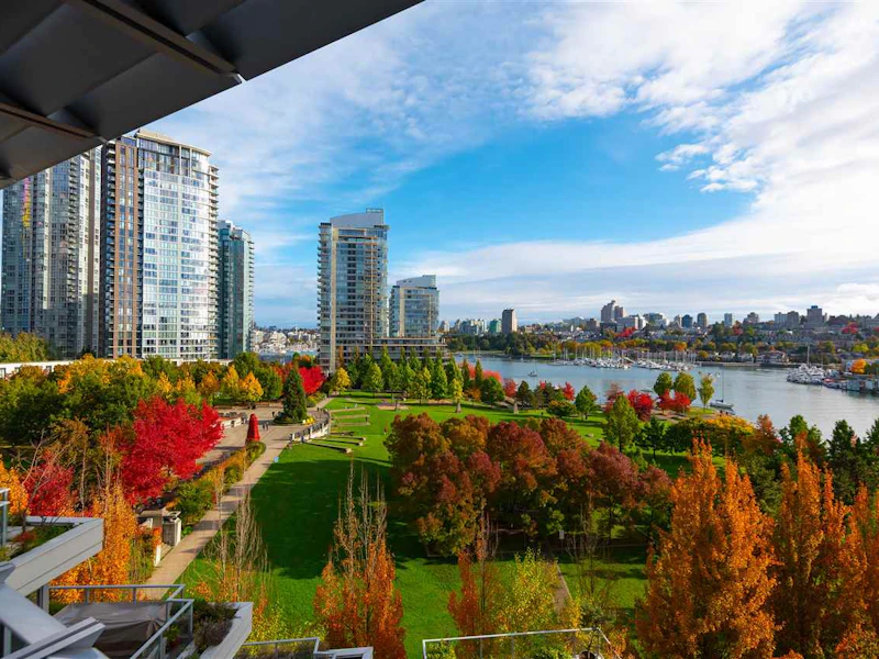 802 - 638 Beach Crescent, Vancouver BC V6Z 3H4