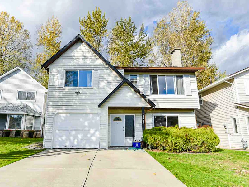 14943 98a Avenue, Surrey BC V3R 8G6