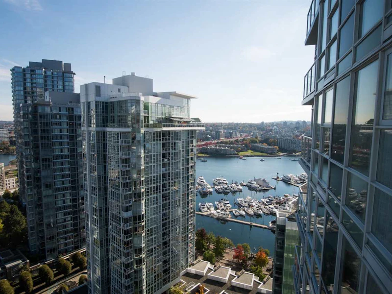 2506 - 193 Aquarius Mews, Vancouver BC V6Z 2Z2