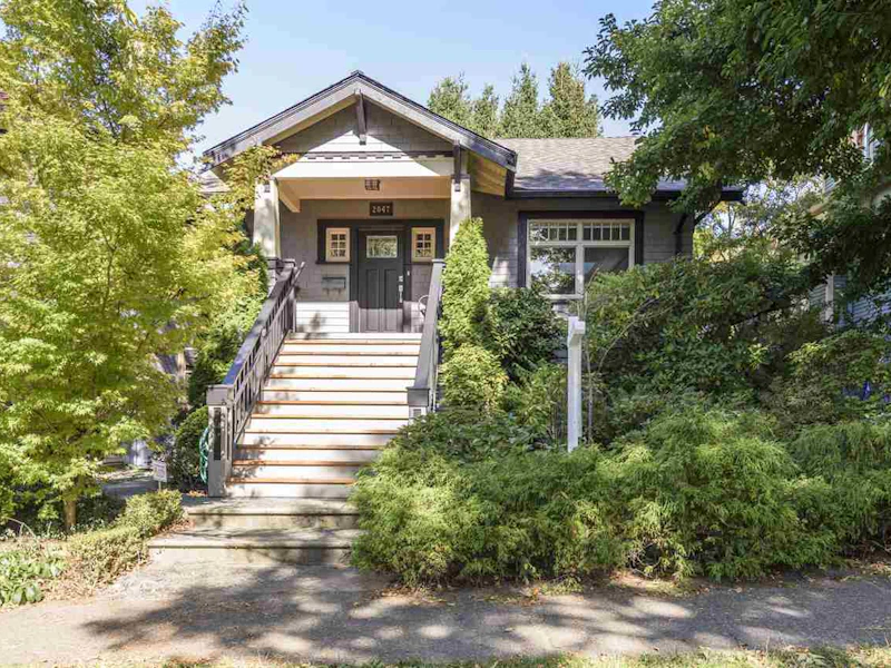 2047 Grant Street, Vancouver BC V5L 2Z2