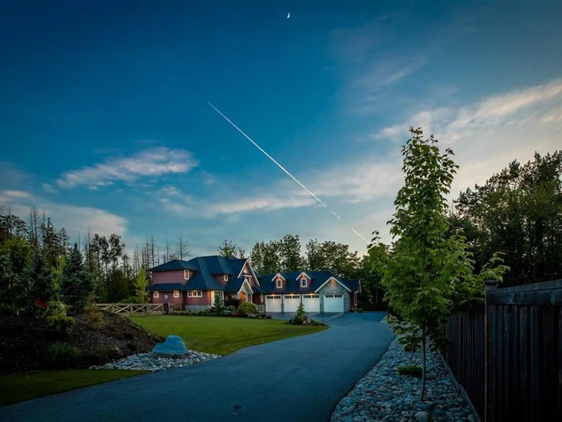 8625 217a Street, Langley BC