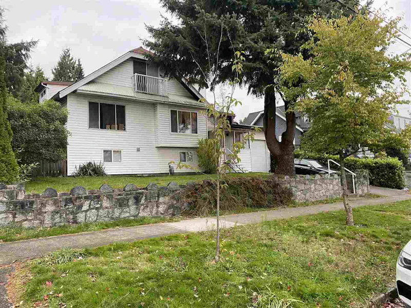 1419 Hamilton Street, New Westminster BC V3M 2N5