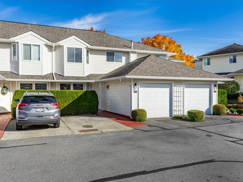 28 - 21928 48th Avenue, Langley BC V3A 8H1