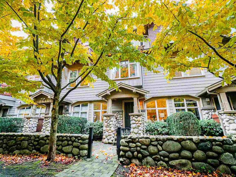 133 - 15 Sixth Avenue, New Westminster BC V3L 1T1