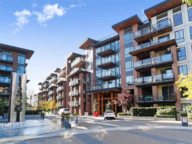 416 - 733 W 3rd Street, North Vancouver BC