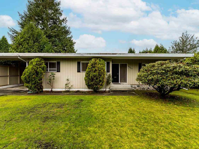 4363 Highland Boulevard, North Vancouver BC V7R 2Z7