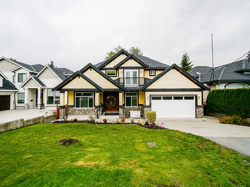 11731 96a Avenue, Surrey BC V3V 2A2