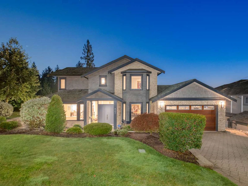 647 Sylvan Avenue, North Vancouver BC V7R 2E8