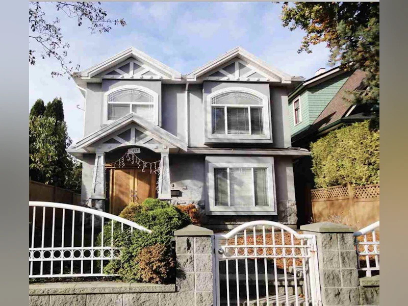 1 - 5457 Culloden Street, Vancouver BC V5W 3R7