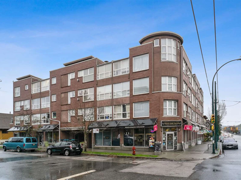 303 - 2025 Stephens Street, Vancouver BC V6K 3W2