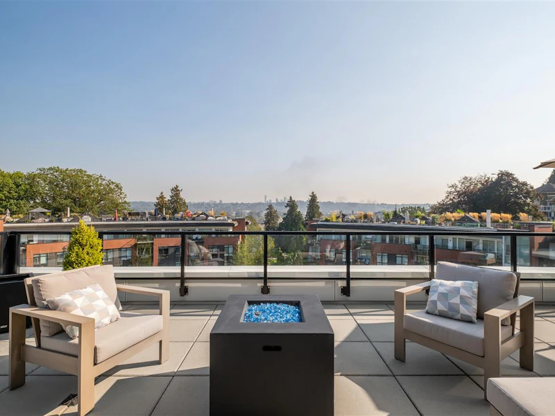 403 - 26 E Royal Avenue, New Westminster BC