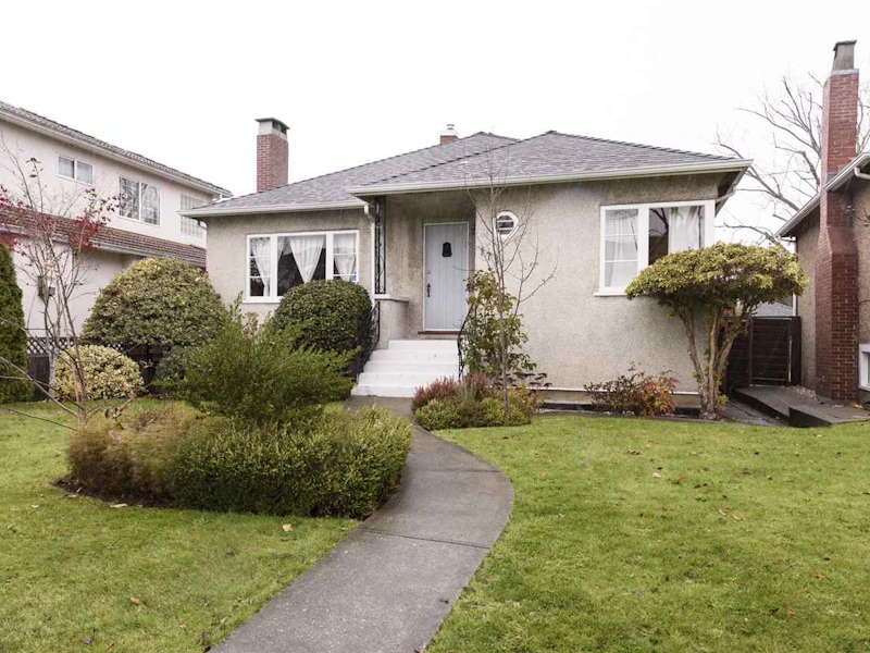 173 Peveril Avenue, Vancouver BC V5Y 2L5