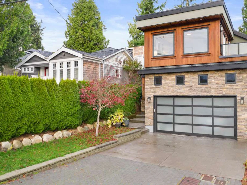 932 Lee Street, Surrey BC V4B 4N8