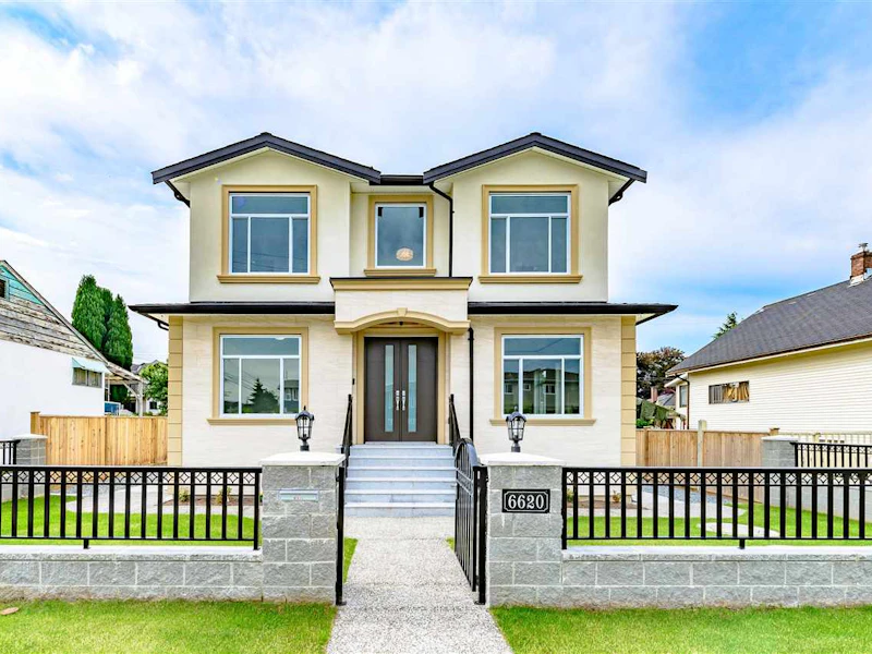 6620 Imperial Street, Burnaby BC V5E 1M8