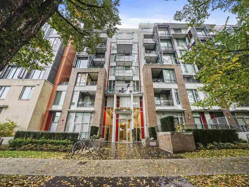 801 - 2033 W 10th Avenue, Vancouver BC